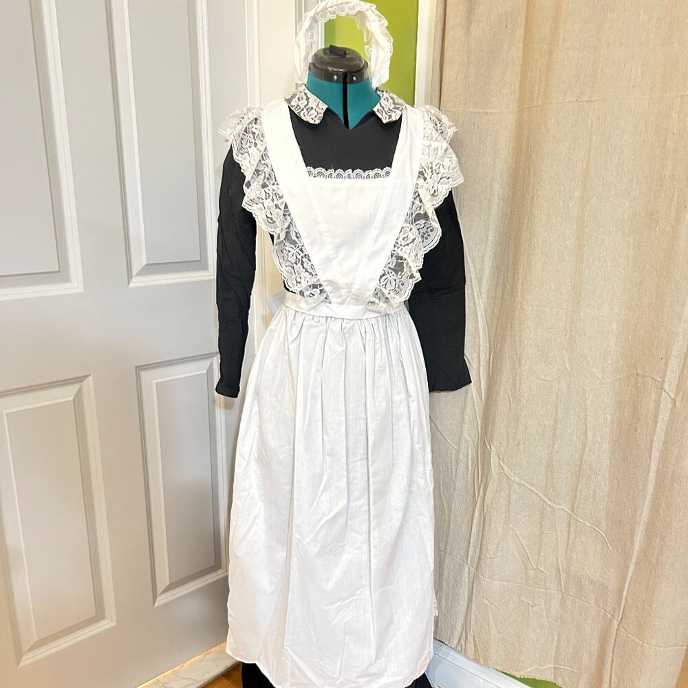 Downton Abbey maid costume